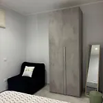 아파트 La Casa Di Flo